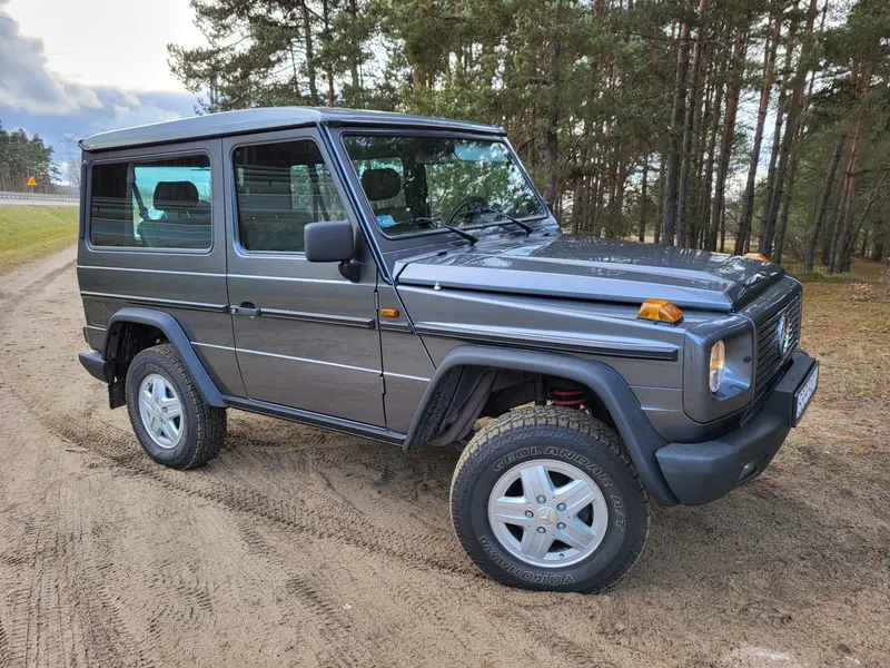 Mercedes-Benz GE 300 (1990)